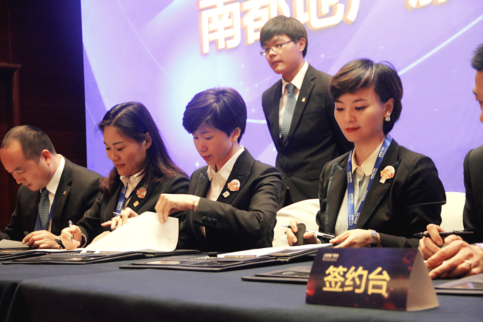 欧博游戏：回首，是为了更美的开始